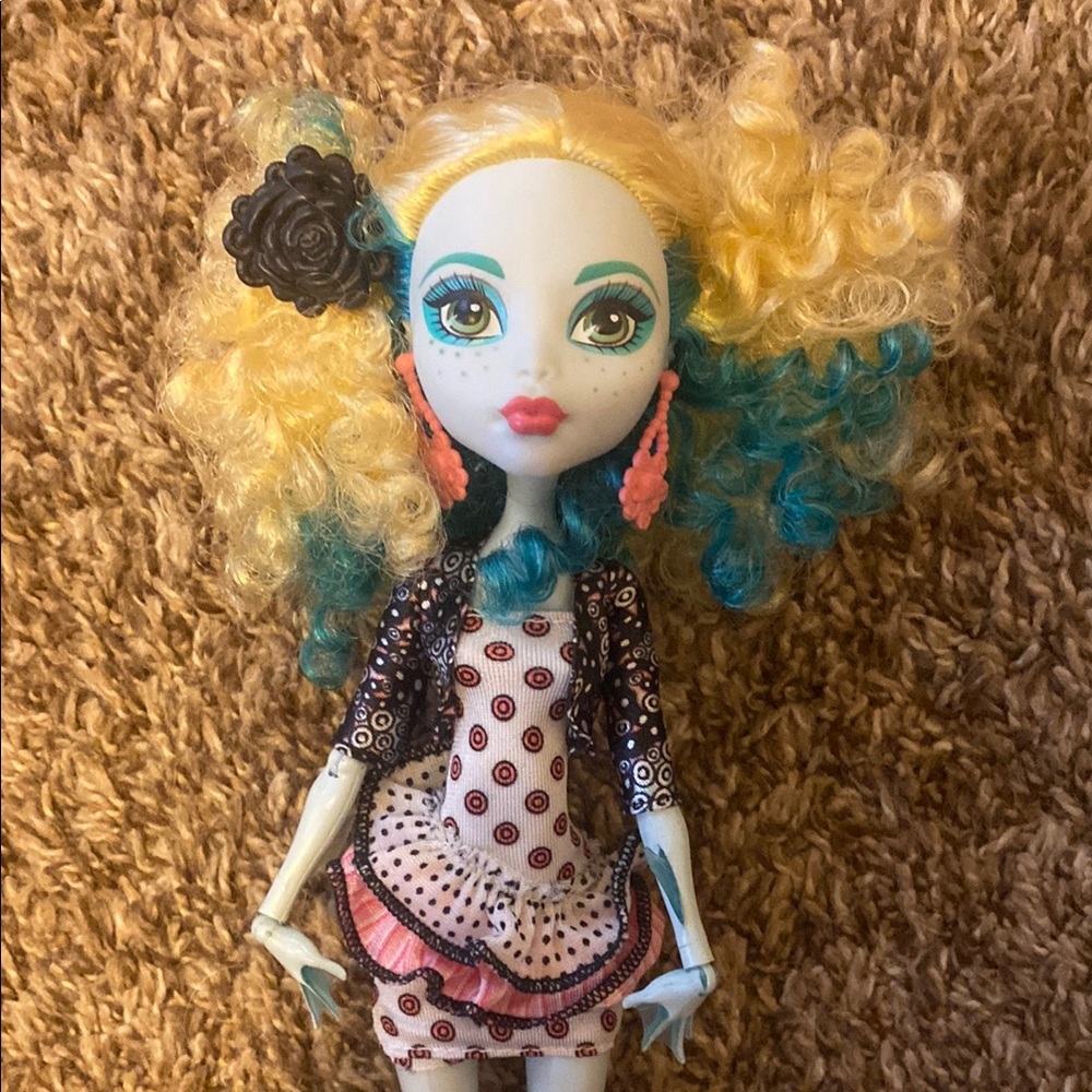 Lagoona Blue 2008 Monster High Doll - Picture 2 of 5